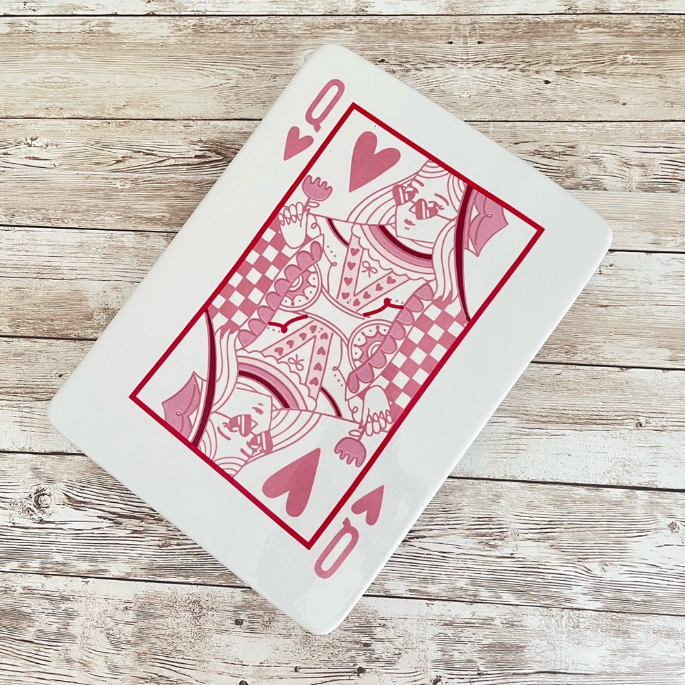 New Target Bullseye Queen of Hearts Ceramic Valentine’s Day Tray🎀